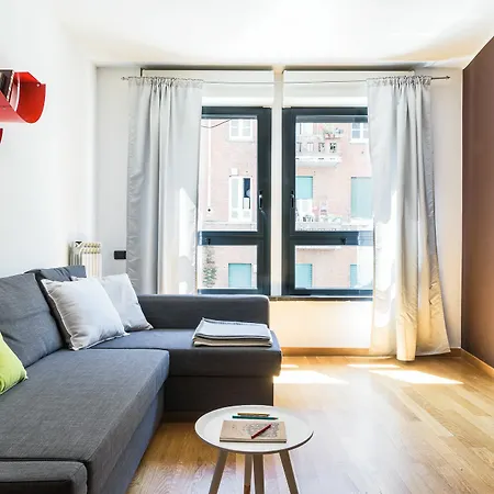 Διαμέρισμα Homeathotel - Naviglio Pavese 2*