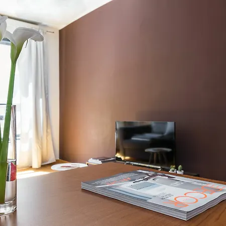 아파트 Homeathotel - Naviglio Pavese 밀라노