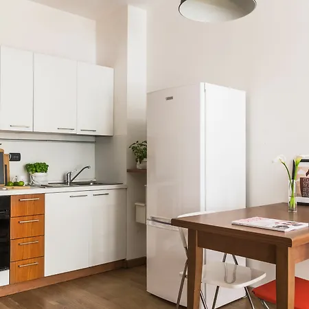Homeathotel - Naviglio Pavese 아파트